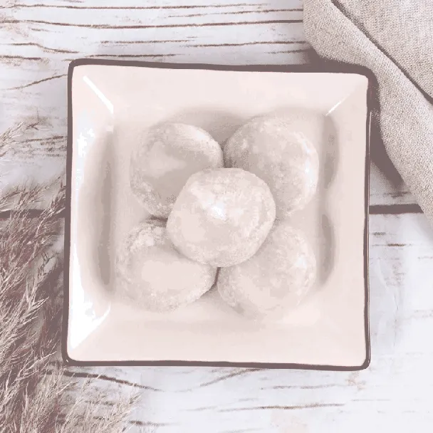 Baked Soft Rice Cake - Melon 198g【Japanese Mochi Daifuku Dessert】